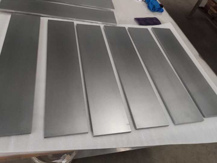 Chromium Plating in Mirror Plates Coatings: Enhancing Reflectivity, Durability, and Aesthetic Appeal